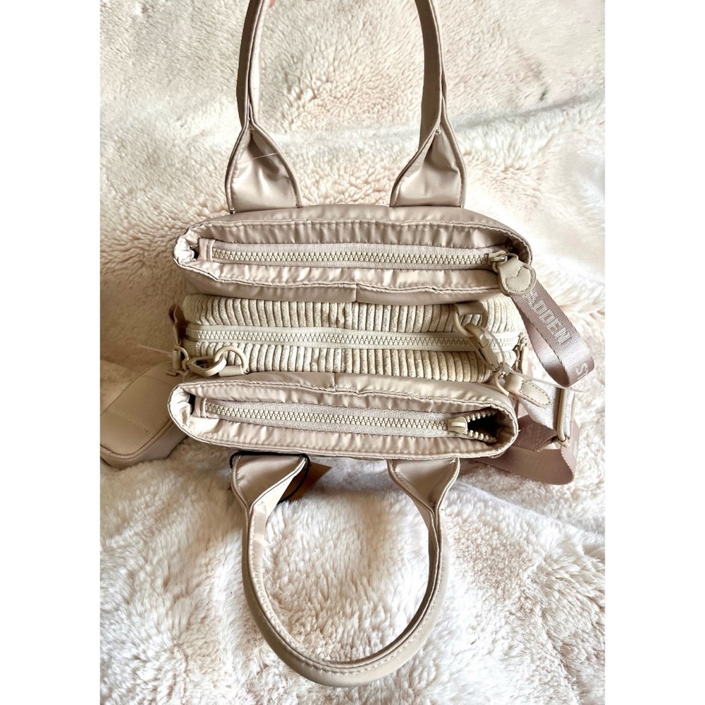 Steve Madden🎉SOLD🎉 BBando Bag - Picture 6 of 9